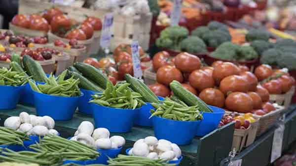 食品价格上涨推动加拿大通胀率飙升2.4%